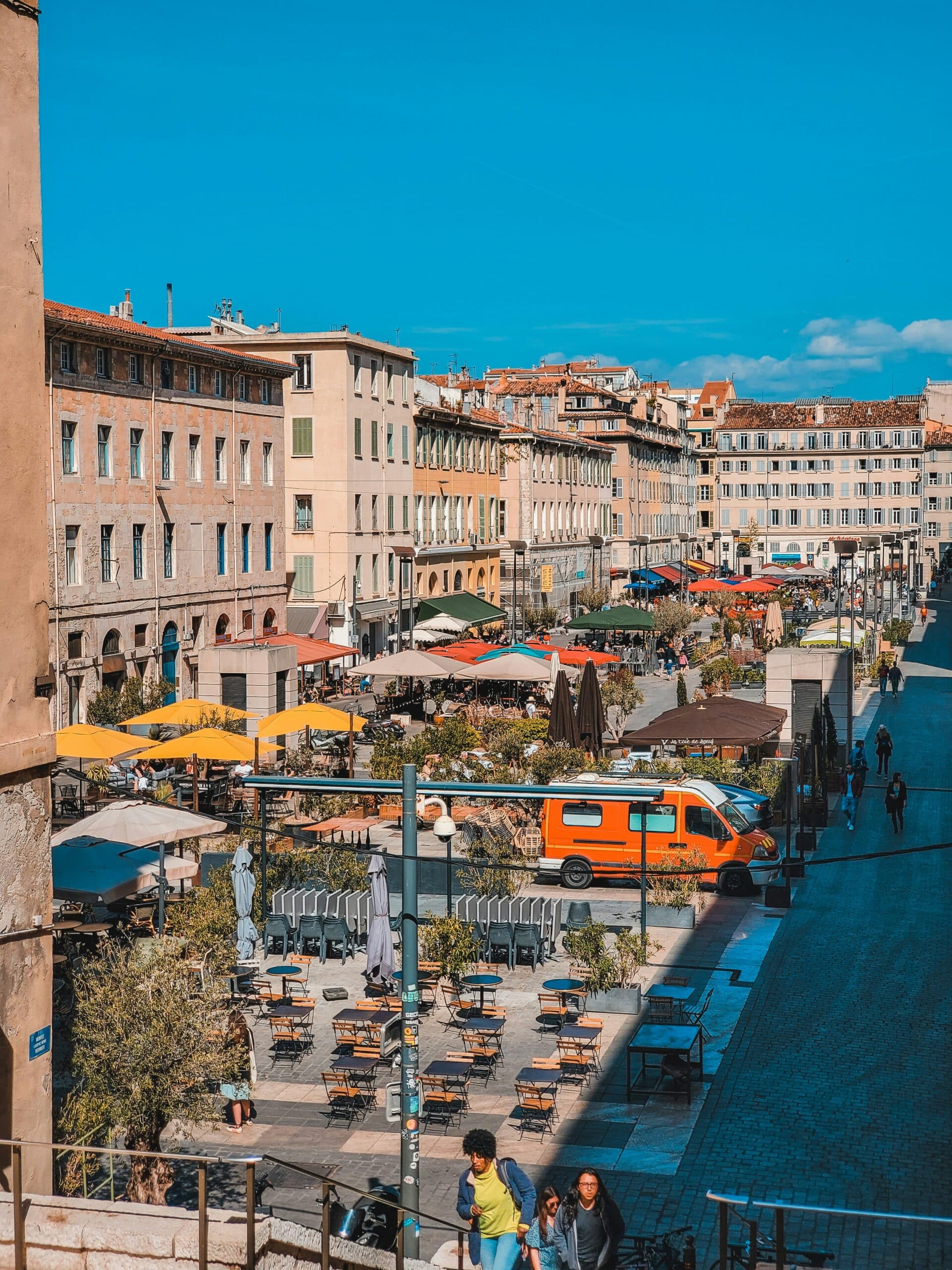 Image d'illustration pour les études de marché à Marseille
