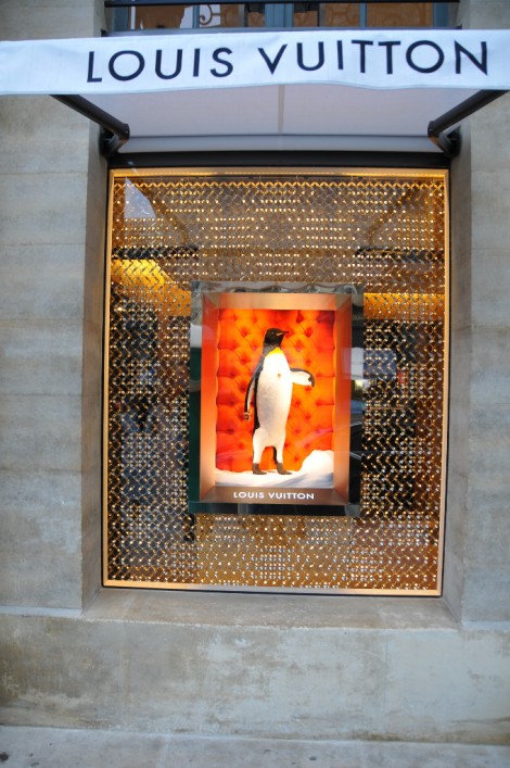 the Louis Vuitton store, penguins are the stars