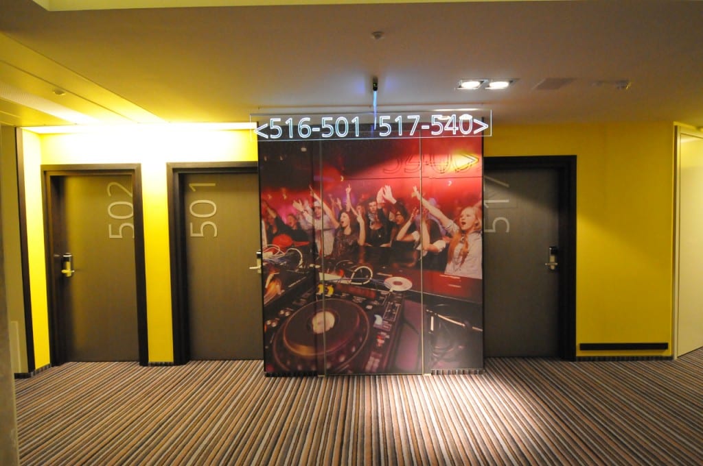 Illustration of our post "Marketing strategy: use humor to create differentiation"