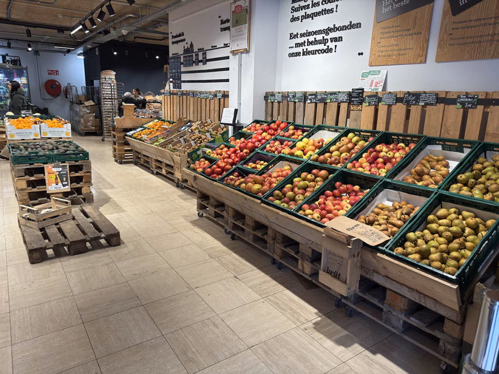 productos a granel en una tienda Farm