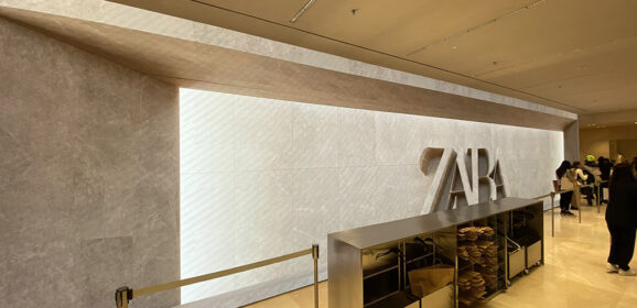 La flagship store de Zara en los Campos Elíseos: ultra digital