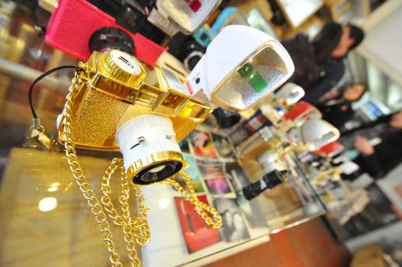 Illustration of our post "Mono-product marketing strategy : examples from Paris"