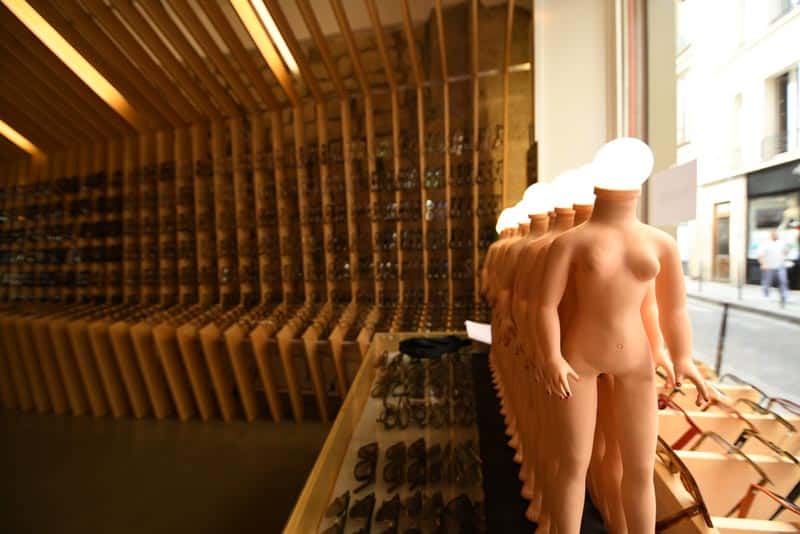 Illustration of our post "Retail design : beautiful optician store in Paris"