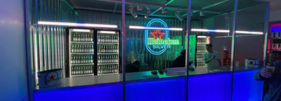 Ce popup store Heineken est caché dans un faux supermarché