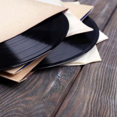Product nostalgia: vinyl records sales explode in USA