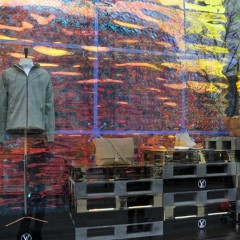Vuitton creates once again attractive store windows